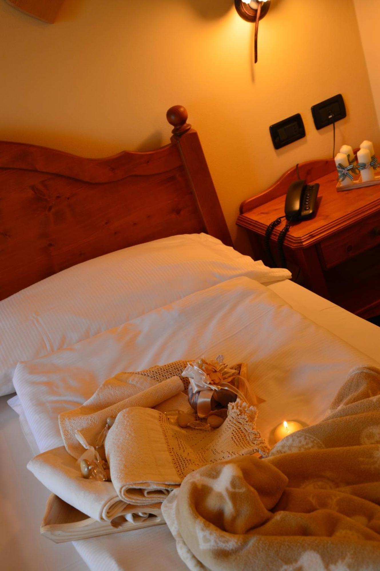 Hotel Garni Carpe Diem Vigo di Fassa Pokój zdjęcie